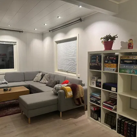 Flat, 15 Min Walk To Center Tromsø