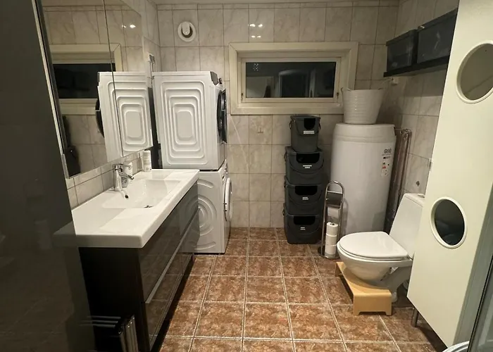 Flat, 15 Min Walk To Center Тромсё